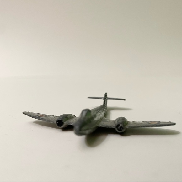 Dinky Toys Jet Aircraft Diecast Airplane - Picture 8 of 10